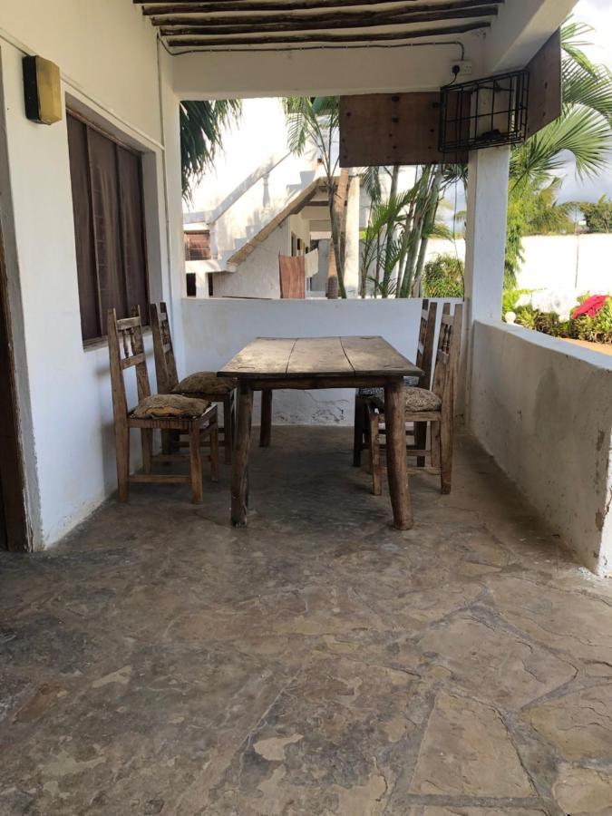 Miwa Holiday Resort Diani Beach Exterior foto